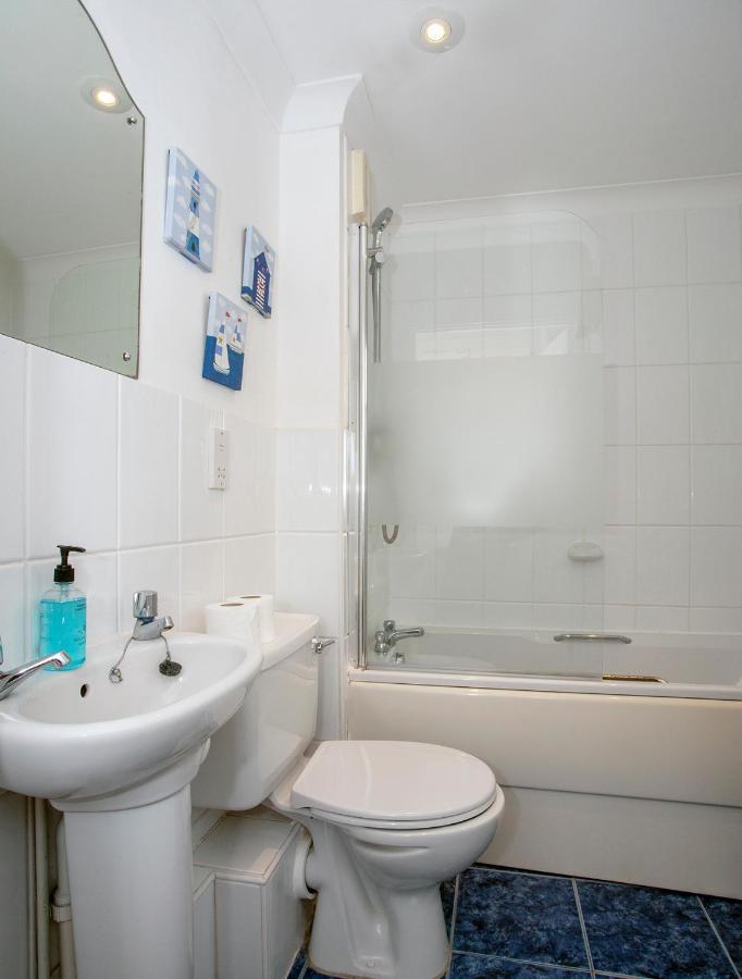 The Spires - Cosy Apartment Just Outside Of City Centre Canterbury Exterior foto
